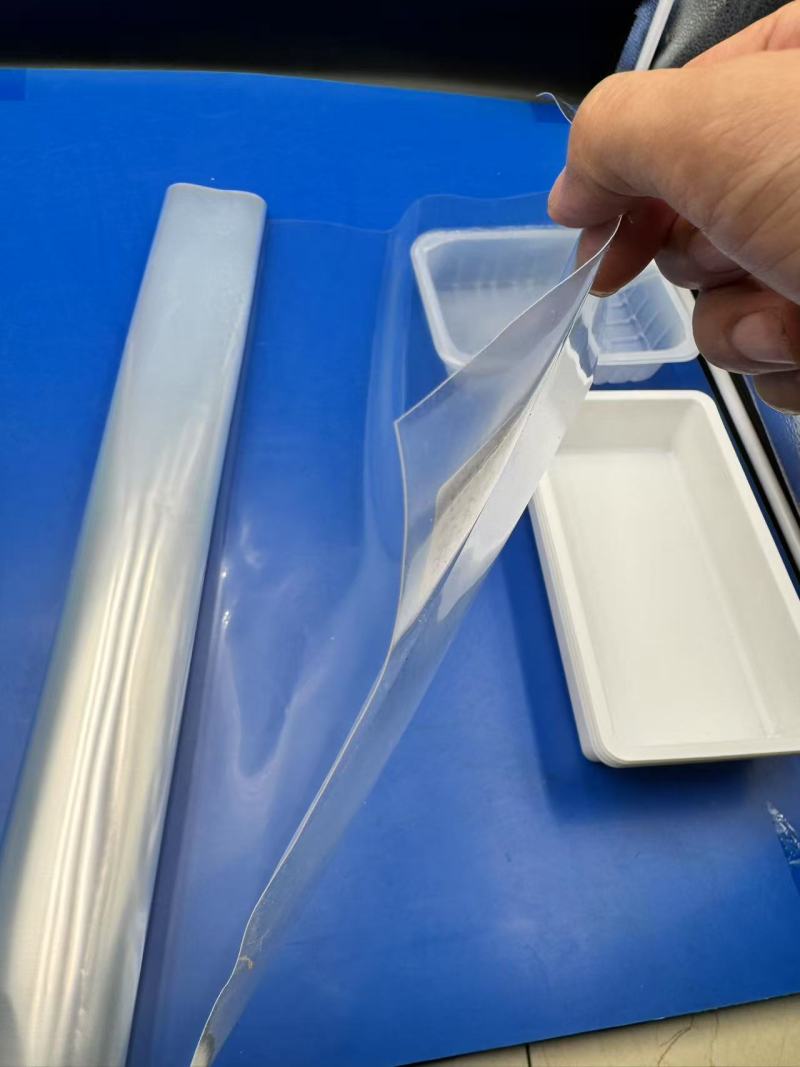Eigenschaften und Anwendungen von transparenter PET/PE-Heißsiegelfolie in Verpackungen
