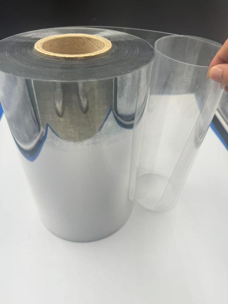 Značilnosti in uporaba prozorne PET folije v sodobni embalaži