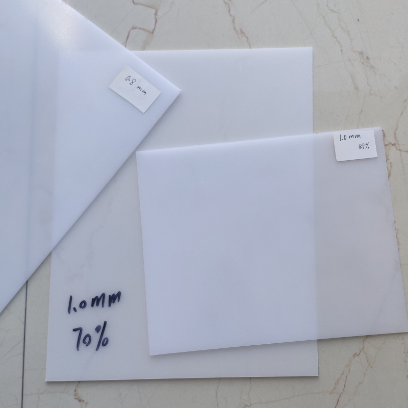 Diffuseur PC à haute transmittance utilisé dans les lampes LED