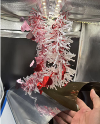 Thế giới sôi động của màng PVC/PET kim loại hóa: Thay đổi phong cách trang trí, thời trang và lễ hội