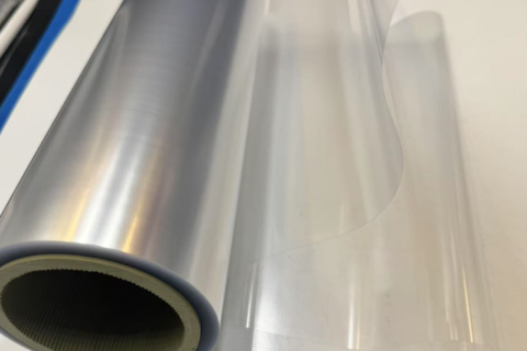 Película laminada de PVC transparente: características y aplicaciones en diferentes industrias