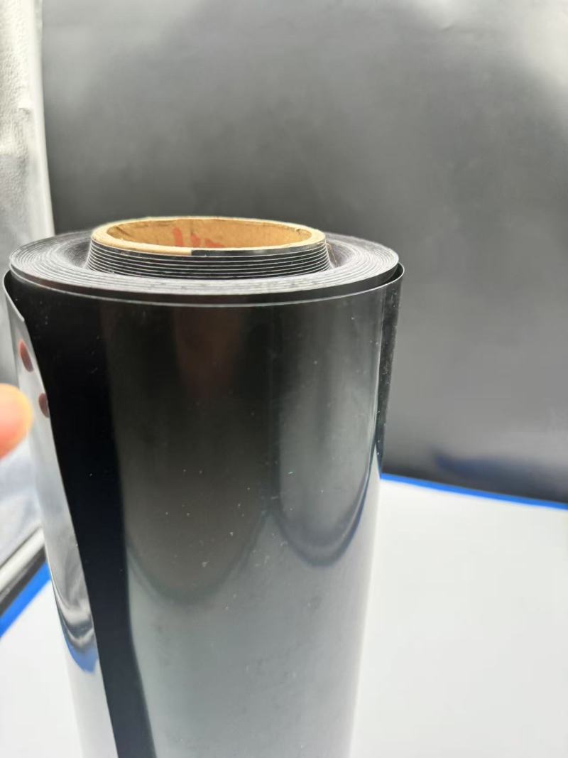 Eigenschaften und Anwendungen der schwarzen antistatischen PS-Folie in verschiedenen Branchen