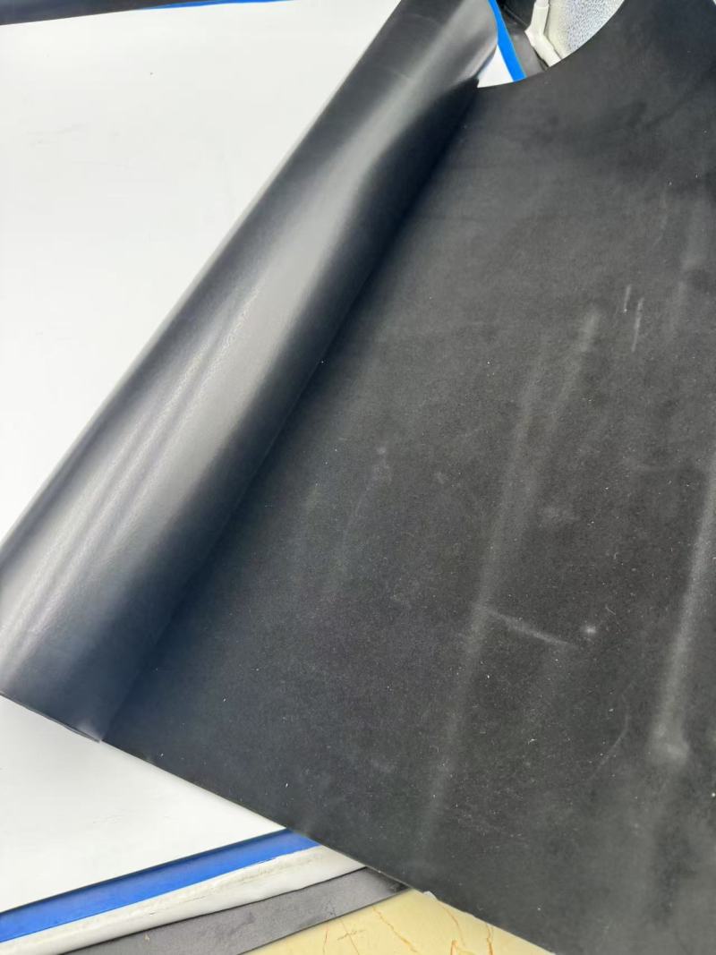 Raziskovanje vsestranskosti kosmičaste PVC folije v embalaži, oblačilih in napihljivih izdelkih