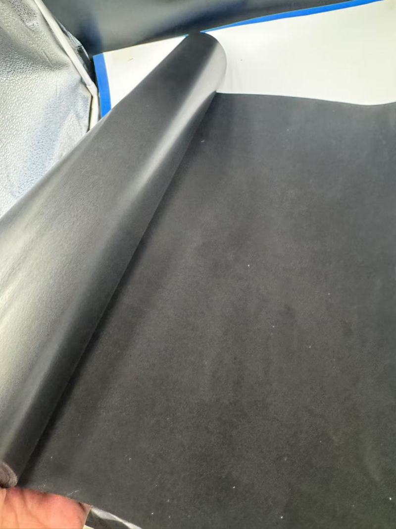 Raziskovanje vsestranskosti kosmičaste PVC folije v embalaži, oblačilih in napihljivih izdelkih