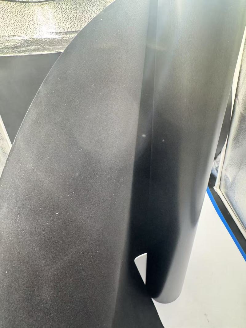 Raziskovanje vsestranskosti kosmičaste PVC folije v embalaži, oblačilih in napihljivih izdelkih