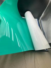 Раскрытие универсальности двухцветной полипропиленовой пленки в современных упаковочных приложениях