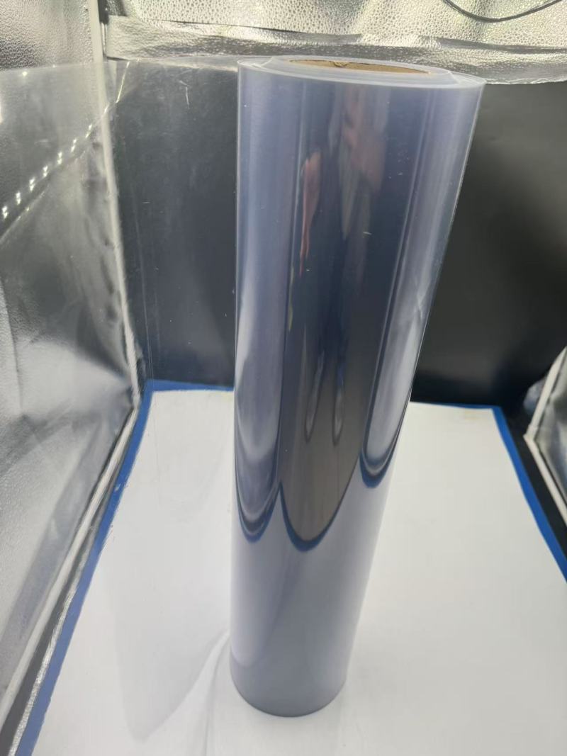 Az átlátszó BOPS fólia jellemzői és alkalmazásai csomagolási megoldásokban