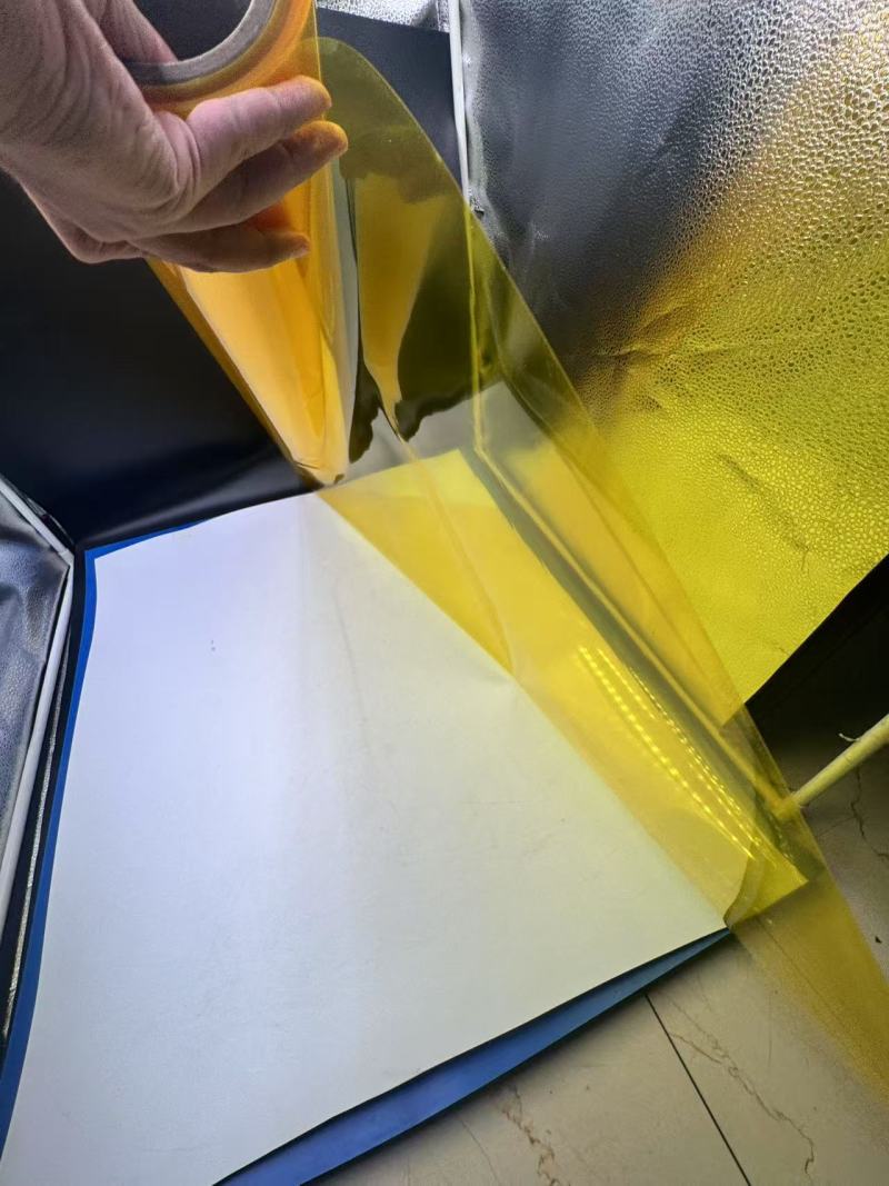 Erforschung der dynamischen Eigenschaften und Anwendungen von PVC-Farbfolien in modernen Industrien