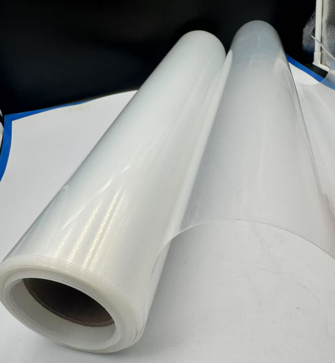 Razkritje vsestranskosti polprozorne PP folije v sodobnih rešitvah za pakiranje