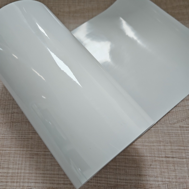 Film blanc opaque PVC/PE 150 my pour suppositoire