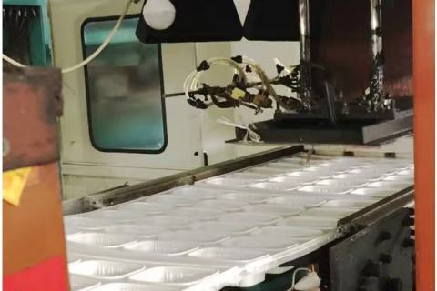 Značilnosti in uporaba bele PS folije v embalaži in drugod