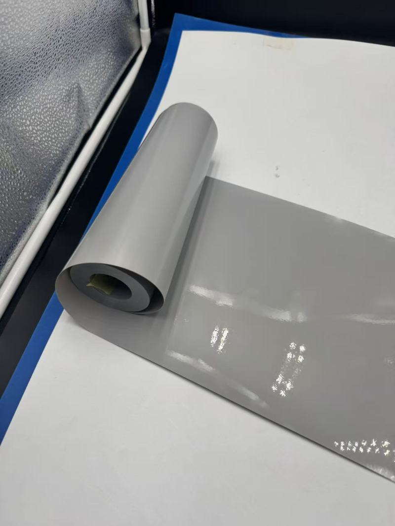 A szürke PVC fólia tulajdonságainak és sokrétű alkalmazásának feltárása