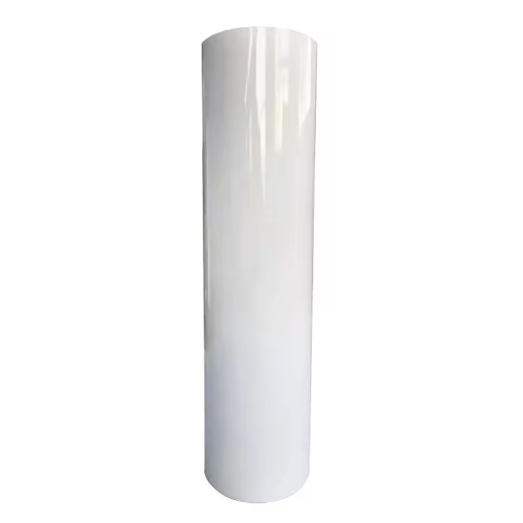 Folie PVC albă: proprietăți și aplicații multiple