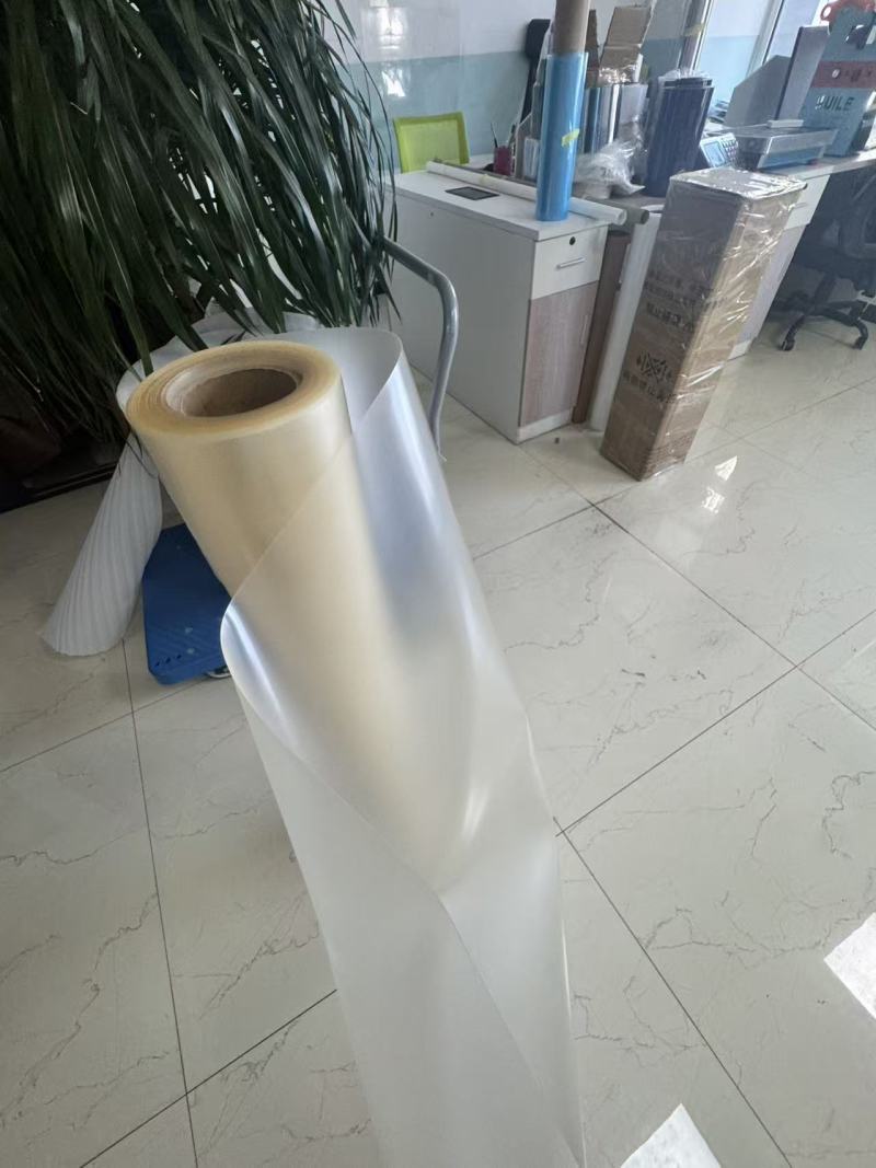 Folia ochronna z PVC: właściwości i wszechstronne zastosowania
