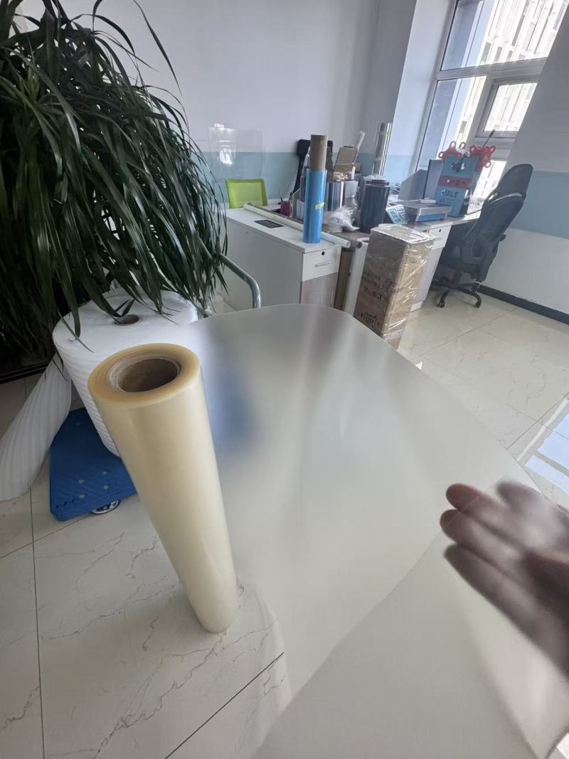 Folia ochronna z PVC: właściwości i wszechstronne zastosowania