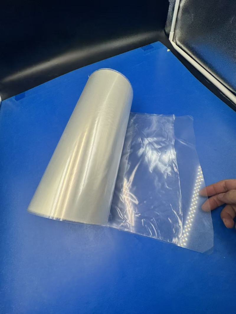 Revelando la versatilidad: Película PET autoadhesiva transparente para la protección y la innovación cotidianas