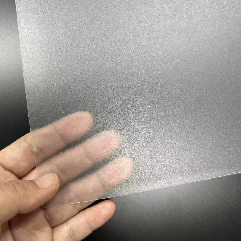 Le bouclier invisible : comment le film d'usure en PVC transparent redéfinit la durabilité et l'esthétique