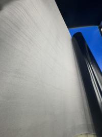 Revelando la elegancia y funcionalidad de la película flocada gris en envases premium