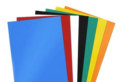 Un espectro de resistencia: El vibrante mundo de la película PP coloreada