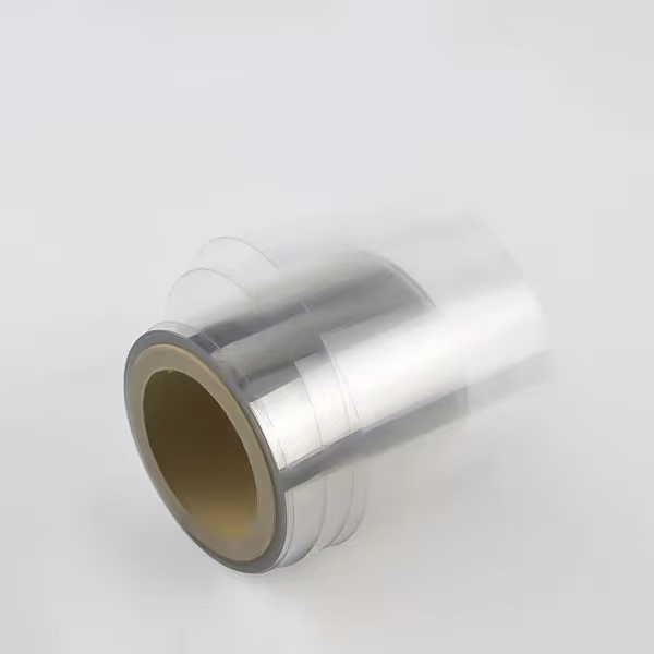 Kristalno čista revolucija: Razkritje moči prozorne PET folije