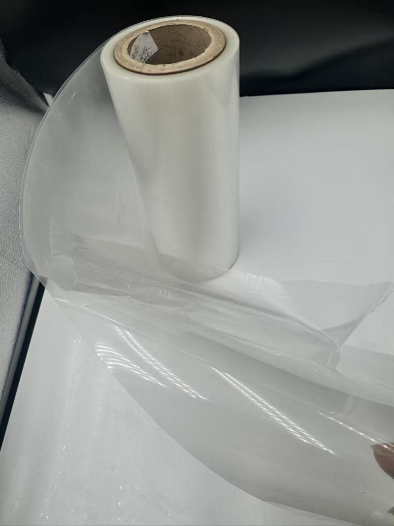 Aceptando el ajuste perfecto: El dinámico mundo de la película retráctil PETG transparente