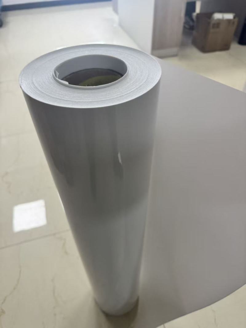 HIPS PS OPS Raziskovanje edinstvenih lastnosti in široke uporabe folije HIPS/PS