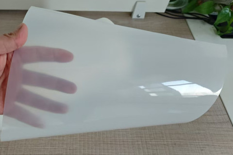 rouleau de feuille de plastique PP couleur naturelle