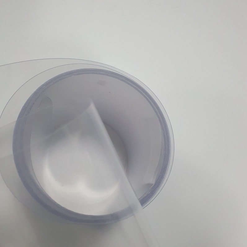 Transparent PVC/PE film for packaging liquids oral solutions