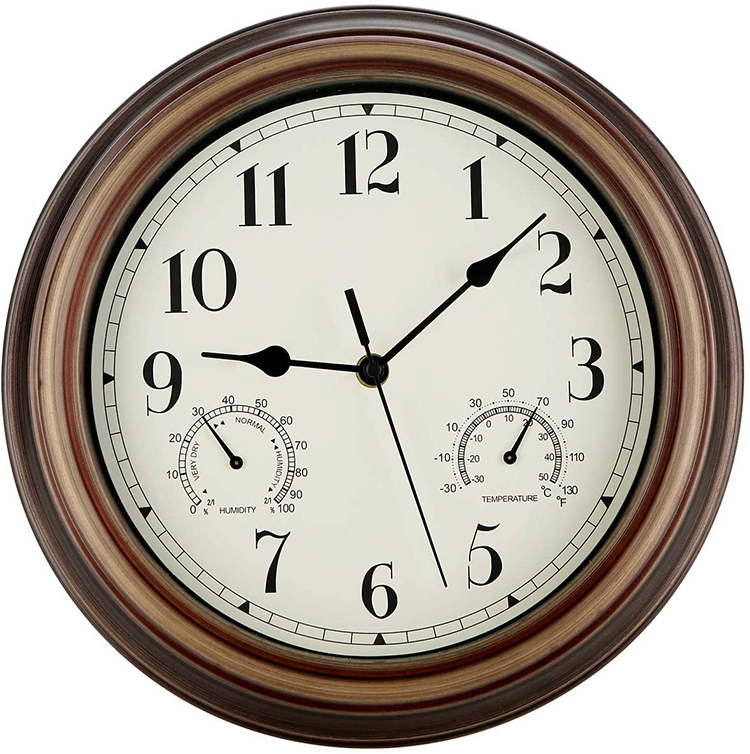 ساعة حائط بلاستيكية عتيقة مقاومة للماء في الهواء الطلق