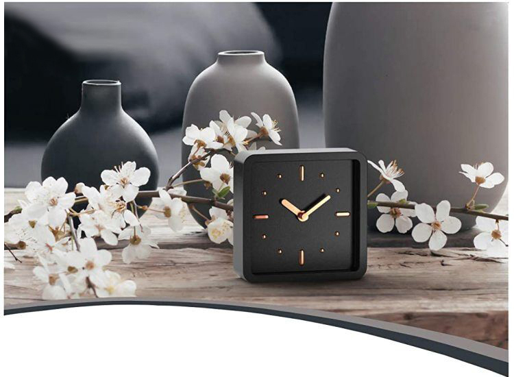 Luxuriöse quadratische Quarz-Tischuhr aus Kunstharz