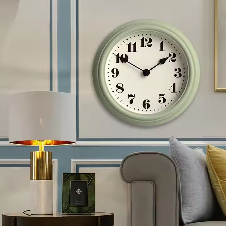 Vorteile von Deheng kundenspezifischen Wanduhren/Eigenmarkenuhren