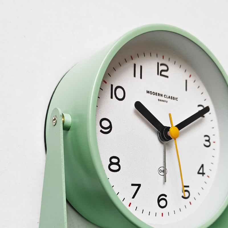 Wecker im Hotelzimmer