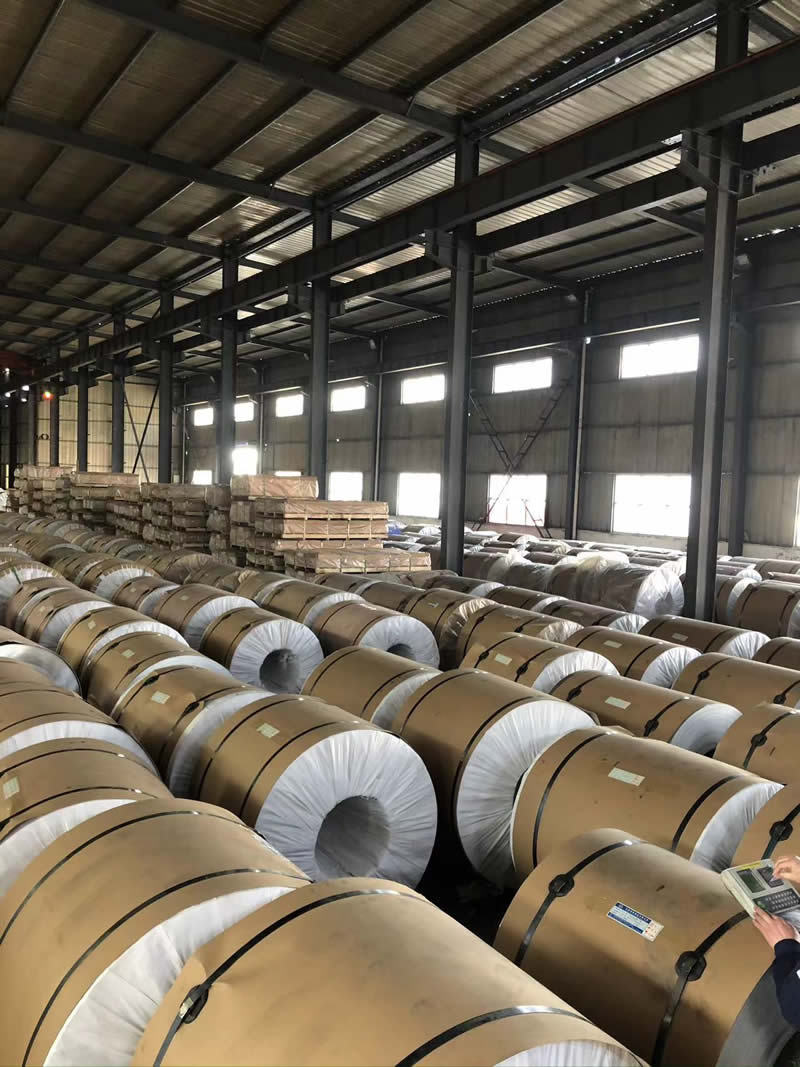 White Aluminum Metal Roofing Coil Stock