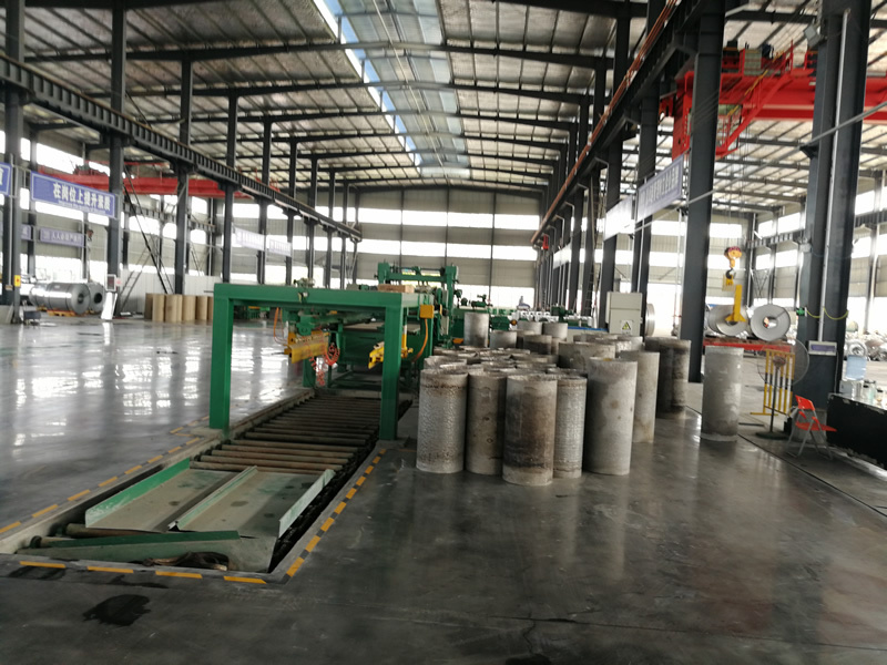 Aluminijasta plošča