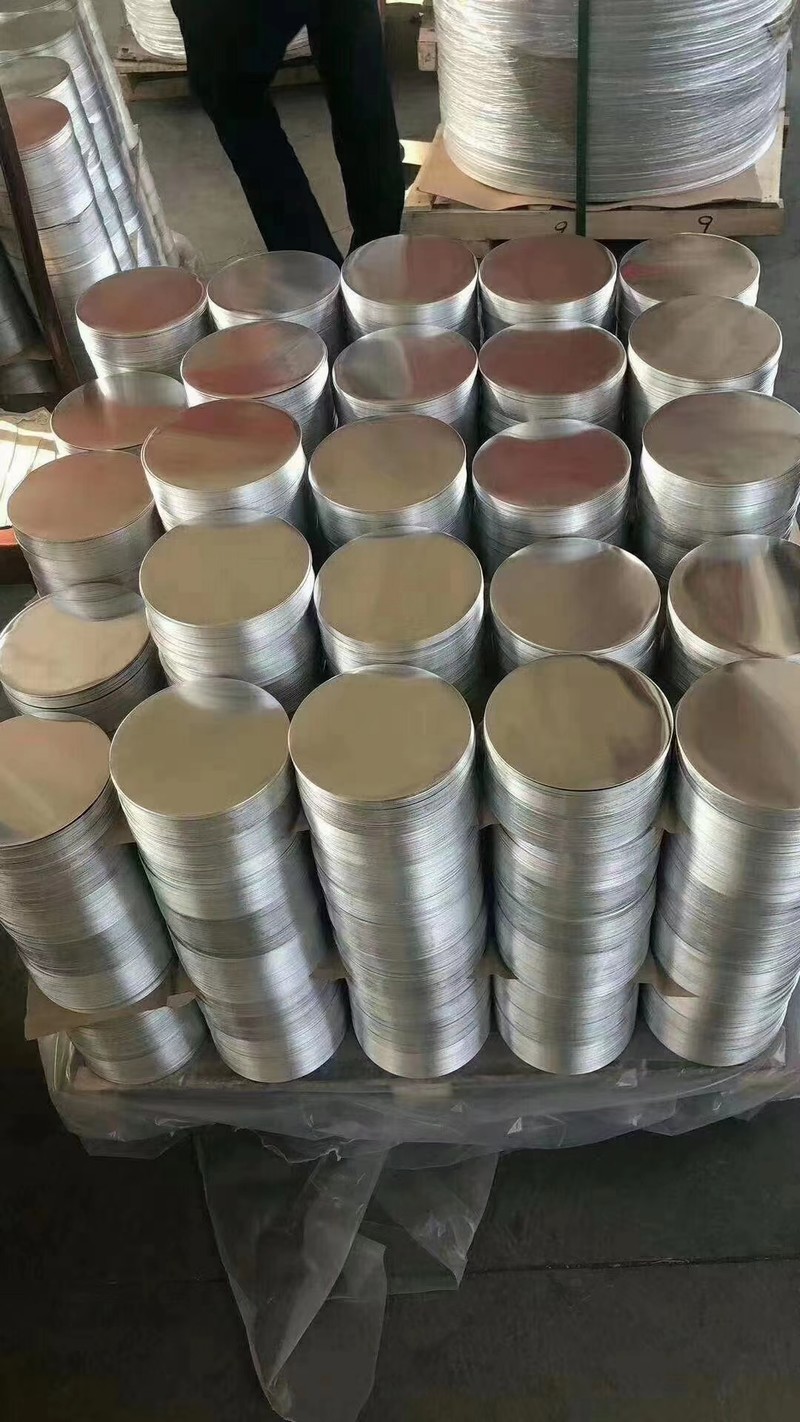 Krožni disk iz anodiziranega aluminija