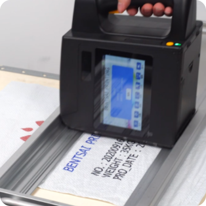4 Inch 100mm Wide Format Handheld Inkjet Printer For Outdoor Concrete Metal Glass