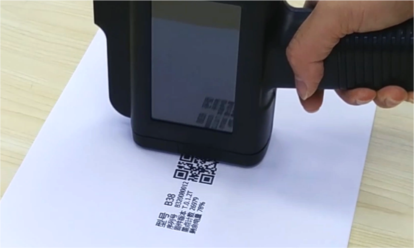 One inch handheld inkjet printer