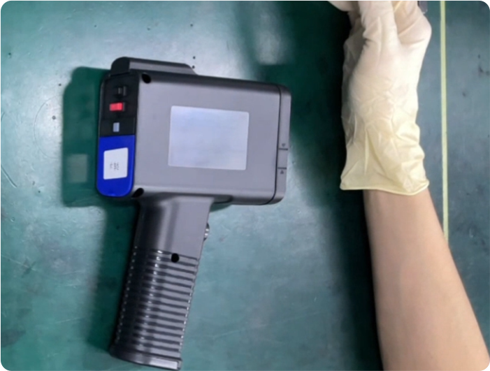 Seri 6105 Memasang Video Mesin