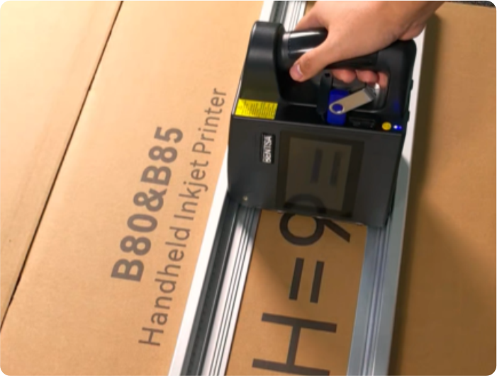 Applicazione per la stampa di cartoni Bentsai B80 con altezza di stampa di 92 mm