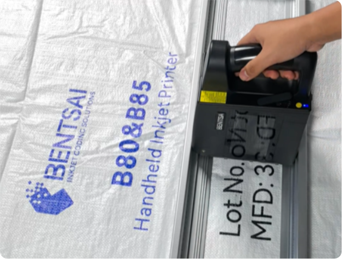 Applicazione per stampa tessuta Bentsai B80 con altezza di stampa di 92 mm