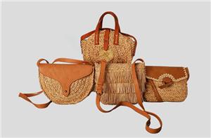 Stitched Raffia Braid Bag With Tassels