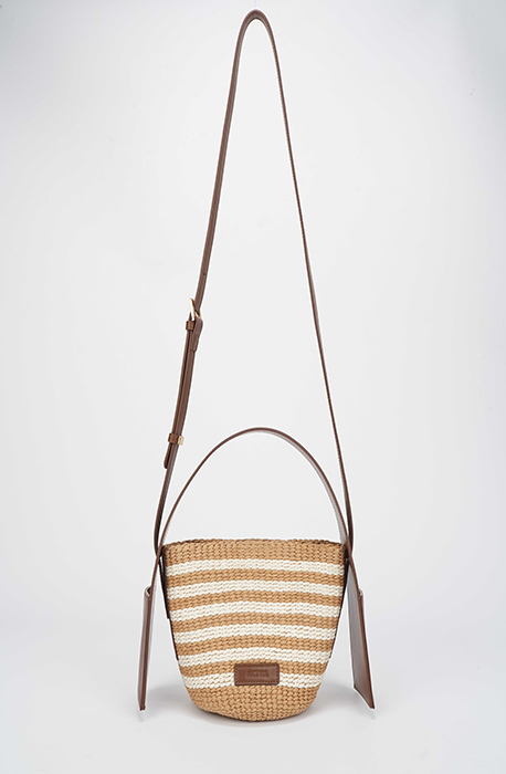 Charming Mini Bucket Crossbody Bag: A Stylish Blend of Functionality and Customization