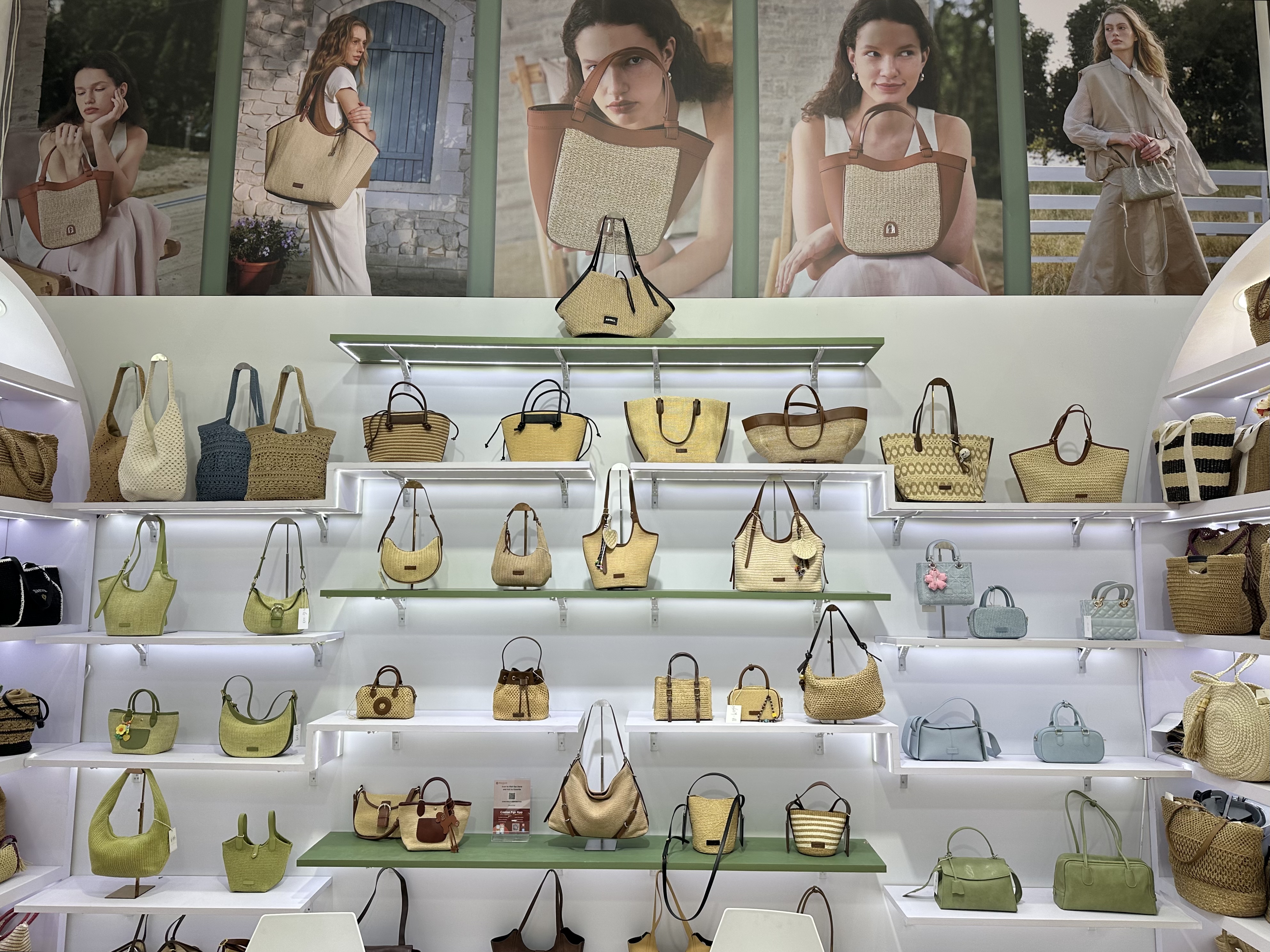 straw bag