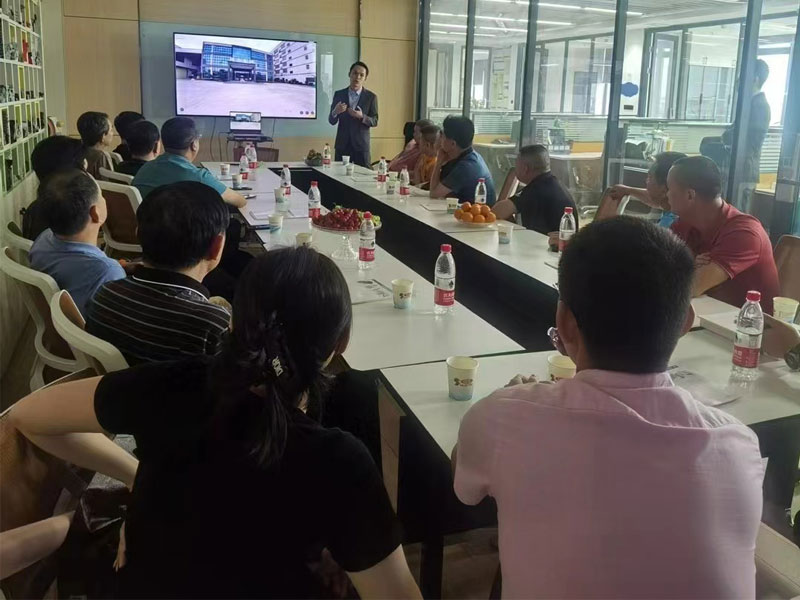 Посещение Бизнес-ассоциации Тоу Ньяу