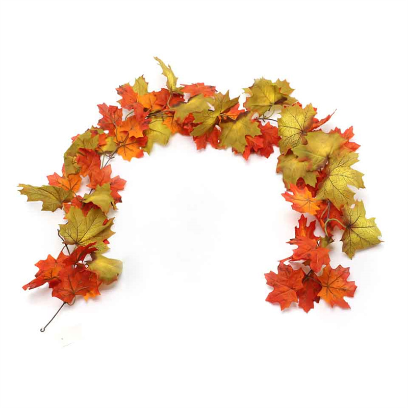 Decorate Maple Leaves And Vines For Thanksgiving