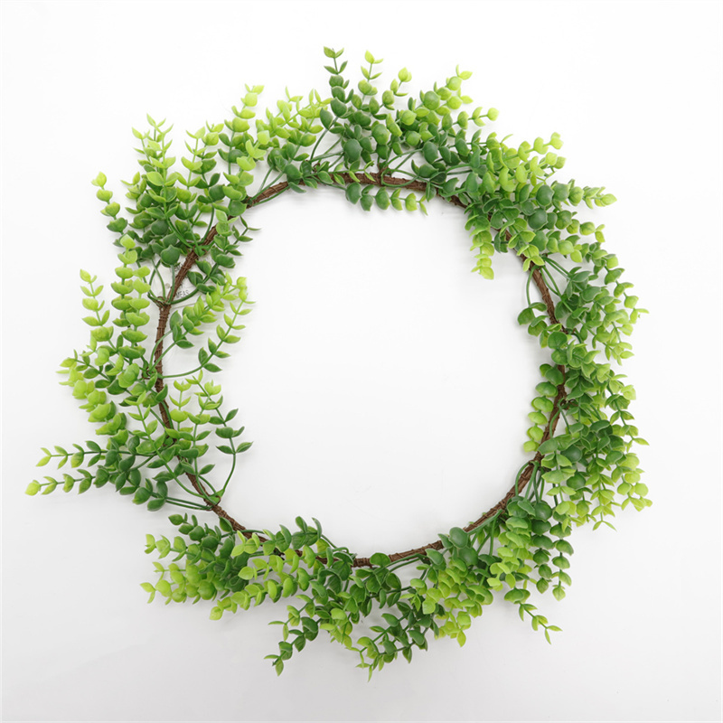 Fake Living Walls Decoration With Artificial Green Wreath