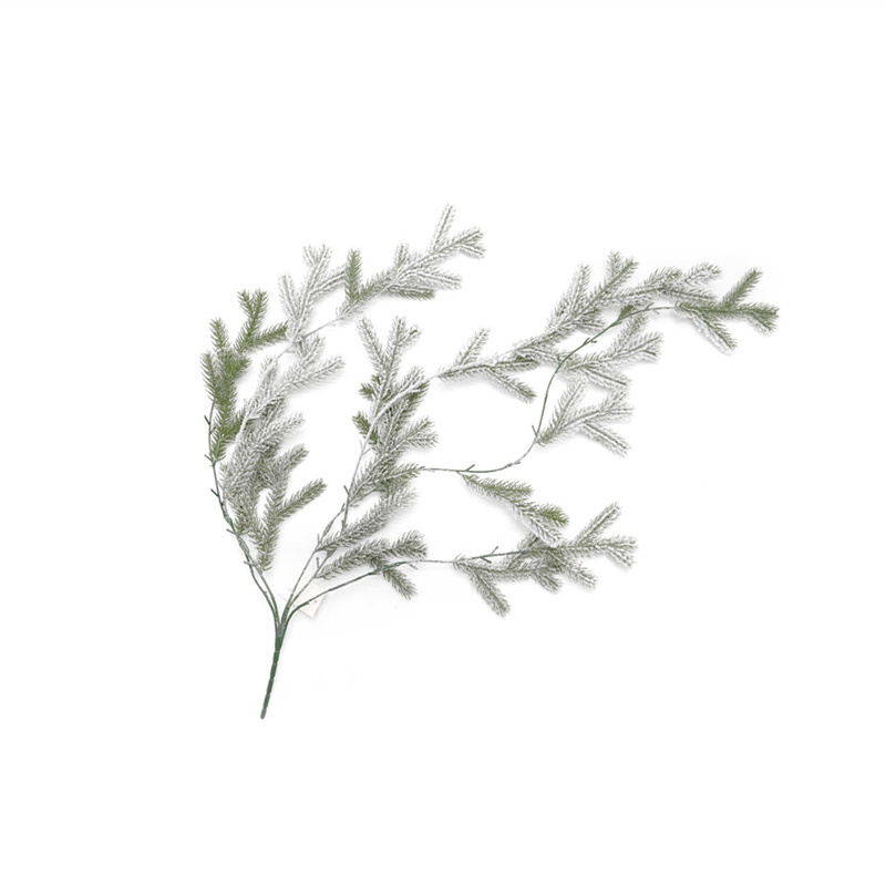 Plantas suspensas verdes artificiais para decoração externa