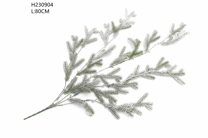 Plantas suspensas verdes artificiais para decoração externa