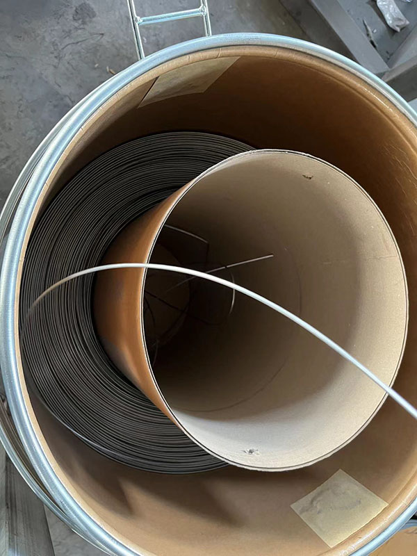 Wear resistant welding wire