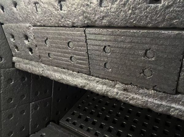 สวมแผ่นซับทนสำหรับการขุด